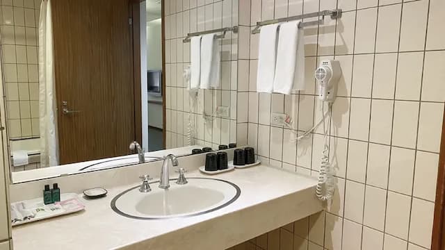 Guide Hotel Hsinchu Zhongyang-Standard Family room-8