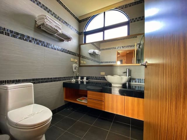 圓頂瓦舍海景民宿 l 電影取景地-R102/R103   雅適四人房-4