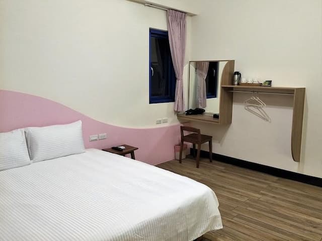 Clove fish inn-201 double room-3