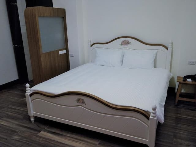 Clove fish inn-302 double room-3