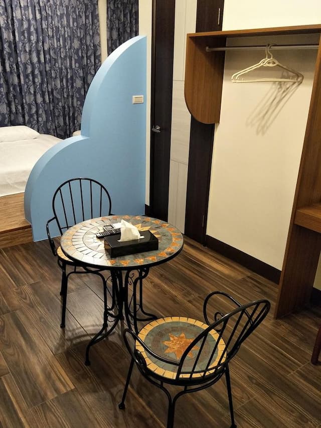 Clove fish inn-303 four-room-6