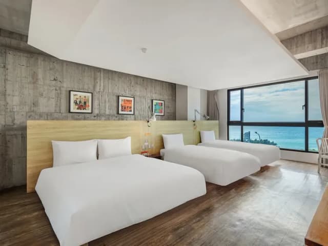 EL PUERTO-Deluxe Quadruple Room ,Sea View-1