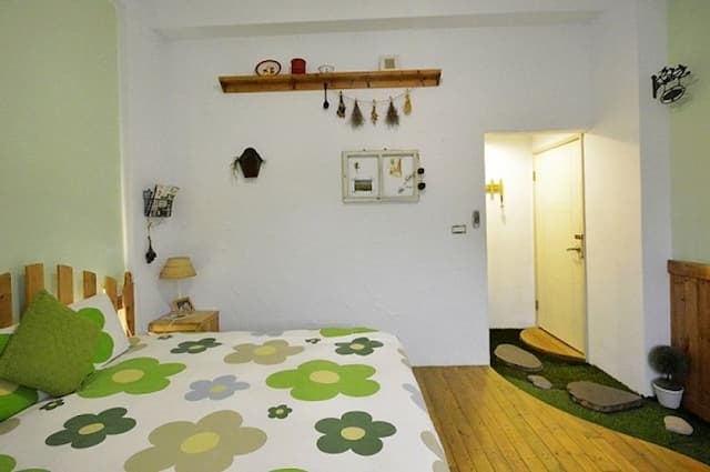 南風小路民宿 l 山水沙灘-小花園雙人套房-3