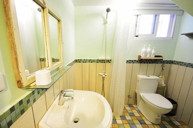 南風小路民宿 l 山水沙灘-小花園雙人套房-4