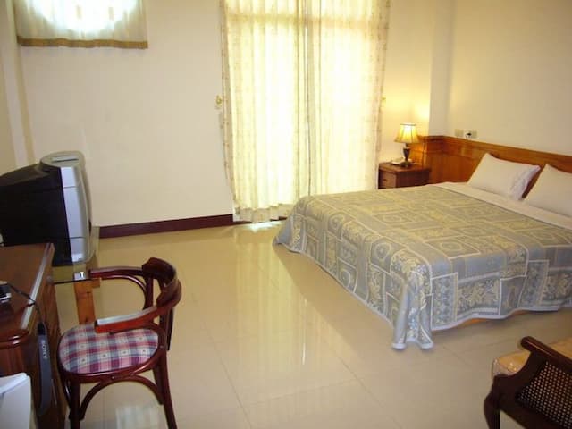 Peak Forest Villa-Cozy suite-4