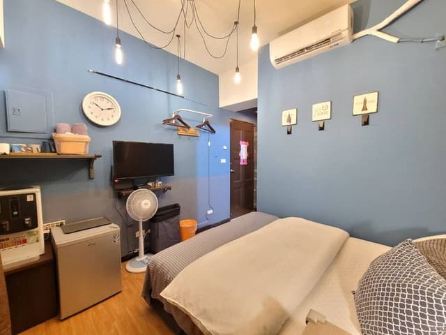 ❤一中安心租屋社❤有統編收據-小星空1號雙人房【不需走樓梯】●位於該棟大門旁第1間●窗戶面向住宿區露天走廊-9