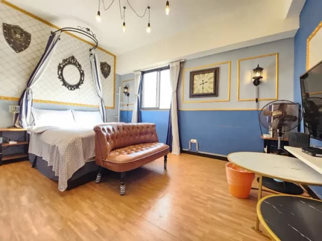 ❤一中安心租屋社❤有統編收據-大間125號雙人房【需走2層樓梯】●窗戶面向住宿區露天走廊-8