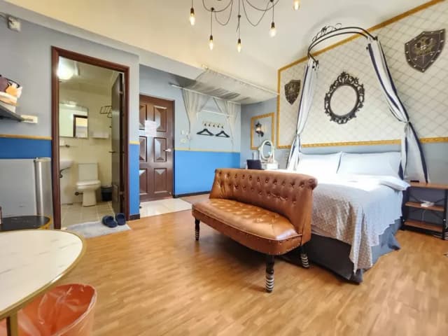 ❤一中安心租屋社❤有統編收據-大間125號雙人房【需走2層樓梯】●窗戶面向住宿區露天走廊-4