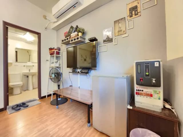 ❤一中安心租屋社❤有統編收據-大間123號雙人房【需走1層樓梯】●窗戶面向馬路.消防局-10