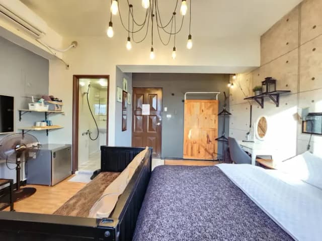 ❤一中安心租屋社❤有統編收據-大間星空5號雙人房【需走2層樓梯】●窗戶面向住宿區露天走廊-4