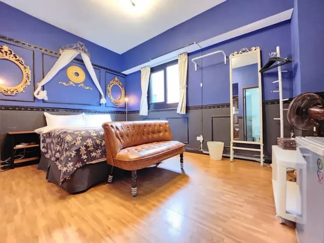 ❤一中安心租屋社❤有統編收據-大間星空2號雙人房【需走1層樓梯】●窗戶面向住宿區露天走廊-7