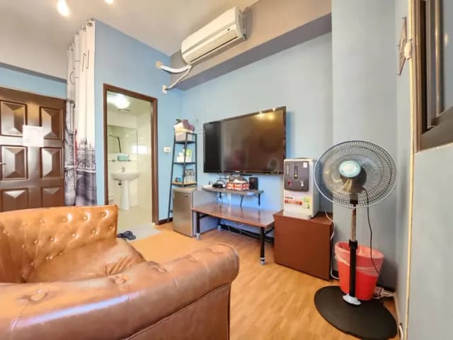 ❤一中安心租屋社❤有統編收據-大間星空3號雙人房【需走1層樓梯】●窗戶面向馬路.消防局-10