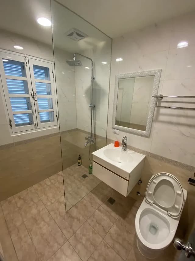 二樓雙人房浴室