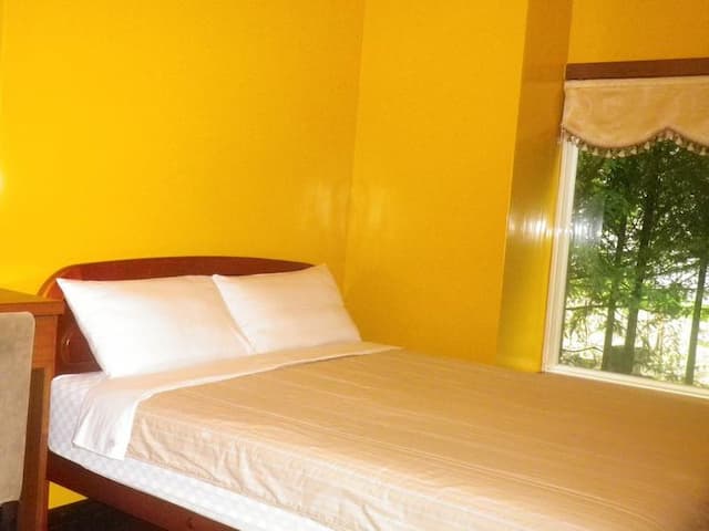 湖水映渡假民宿-月亮二人房-2