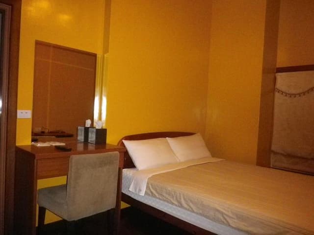 湖水映渡假民宿-月亮二人房-3