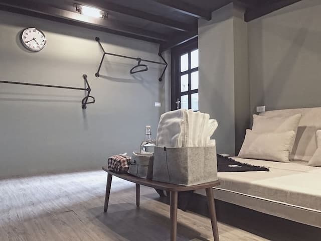 Dutch design space-Starbucks 4-6 rooms-3