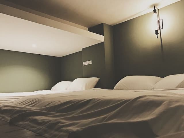 Dutch design space-Starbucks 4-6 rooms-5