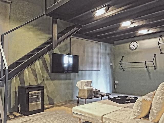 Dutch design space-Starbucks 4-6 rooms-1