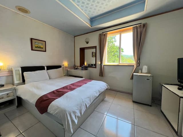 大尖山飯店 l  高CP值、絕佳地點-標準雙人房-10