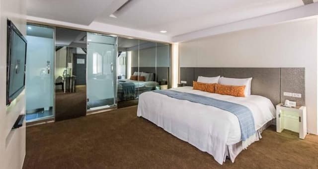 Forward Hotel Taipei Nangang-Forward Suite - Double Bed-1