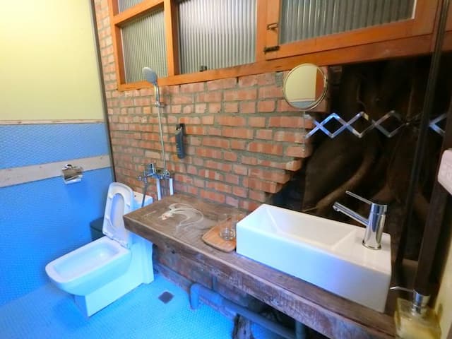 wabisabi-100years Chinese Qing Dynasty and Japan Mixed style Old Tainan Patio House-Patio Double Room-7