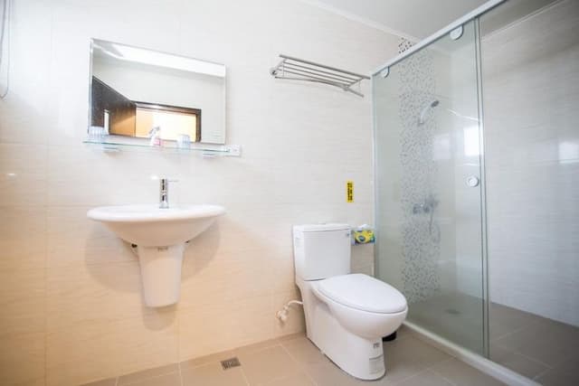 302羅薇親子房-浴室