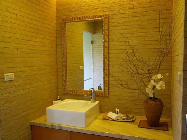 靜園休閒民宿｜絕佳地點、愜意景色-日光離宮-8