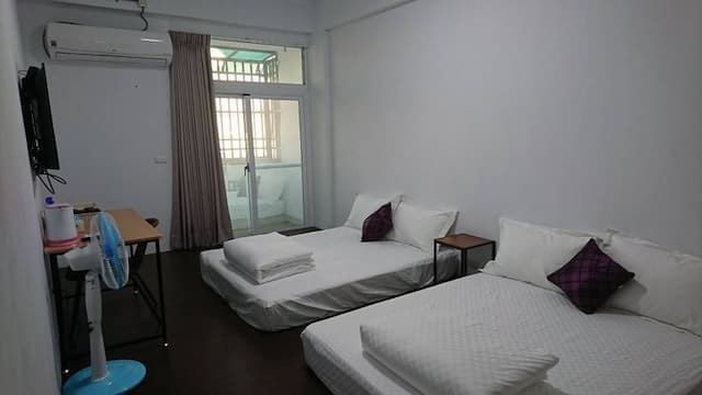 Taitung Tourist INN-[Taitung station large double room - opening specials] walk to Taitung Railway Station 5-7 minutes, new equipment, the environment comfortable-2