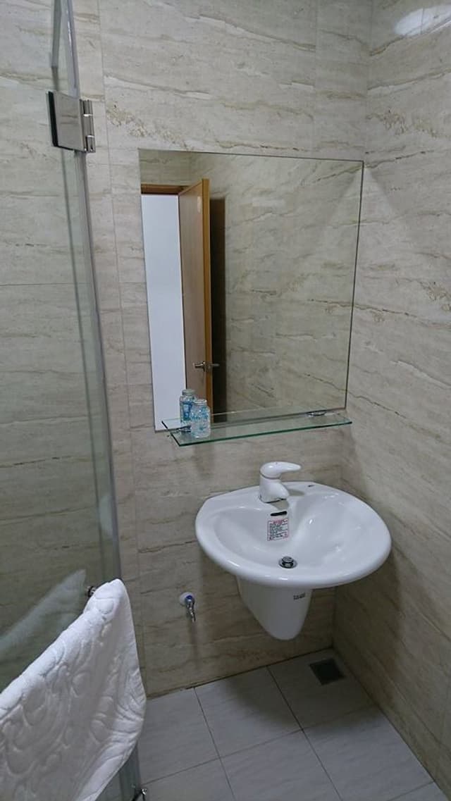 Taitung Tourist INN-[Taitung station large double room - opening specials] walk to Taitung Railway Station 5-7 minutes, new equipment, the environment comfortable-5