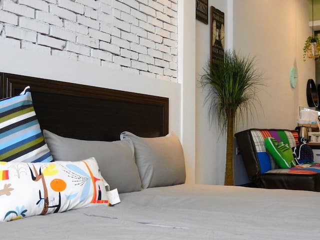 安平房子-陽台四人房-4