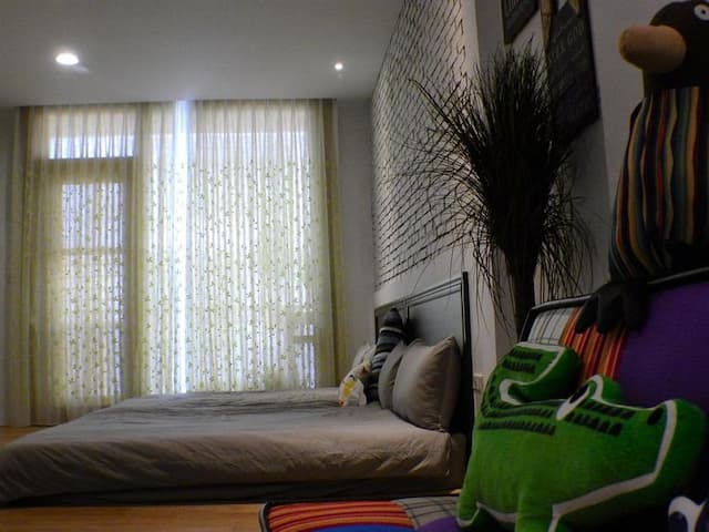 安平房子-陽台四人房-2