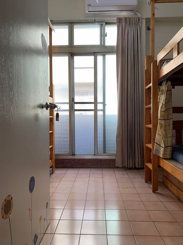 拉瓦.宅  輕旅店-LAWA HOUSE l 近夜市、市區景點步行皆可達-2-bed  dormitory room-2