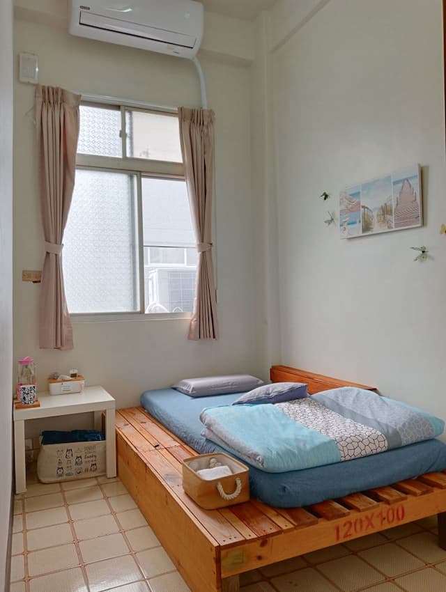 拉瓦.宅  輕旅店-LAWA HOUSE l 近夜市、市區景點步行皆可達-Single Room （with  shared  bathroom）-1