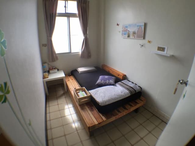 拉瓦.宅  輕旅店-LAWA HOUSE l 近夜市、市區景點步行皆可達-Single Room （with  shared  bathroom）-3