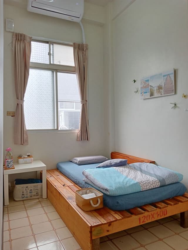 拉瓦.宅  輕旅店-LAWA HOUSE l 近夜市、市區景點步行皆可達-Single Room （with  shared  bathroom）-2