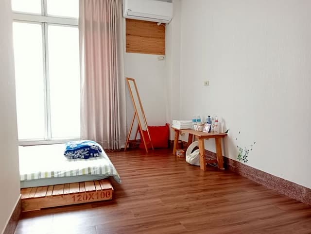 拉瓦.宅  輕旅店-LAWA HOUSE l 近夜市、市區景點步行皆可達-Fine double suite-4