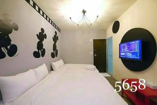 Feng Chia. Music Mu Lè mù-Theme Quadruple Room (Do not pick room)-2