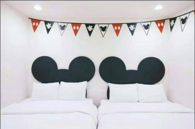 Feng Chia. Music Mu Lè mù-Theme Quadruple Room (Do not pick room)-5