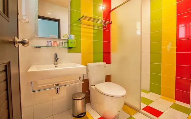 Taitung Blue B&B-Deluxe Quadruple Room-9