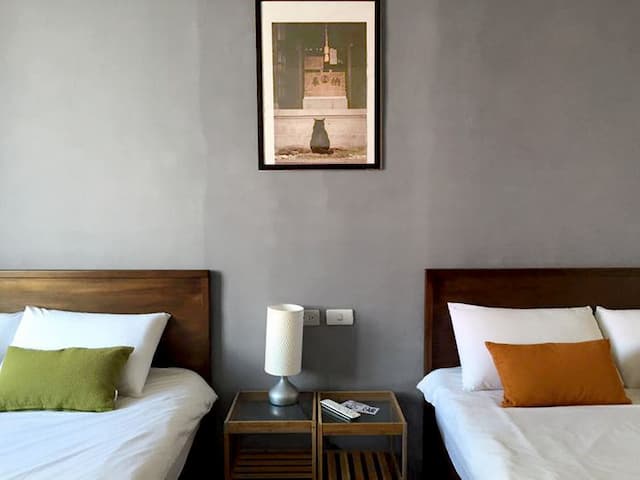 HonnkiYa-Monday Stanford house-5