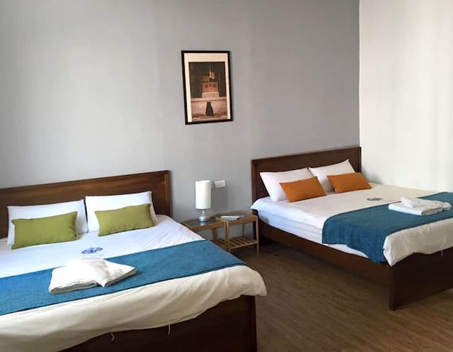 HonnkiYa-Monday Stanford house-4