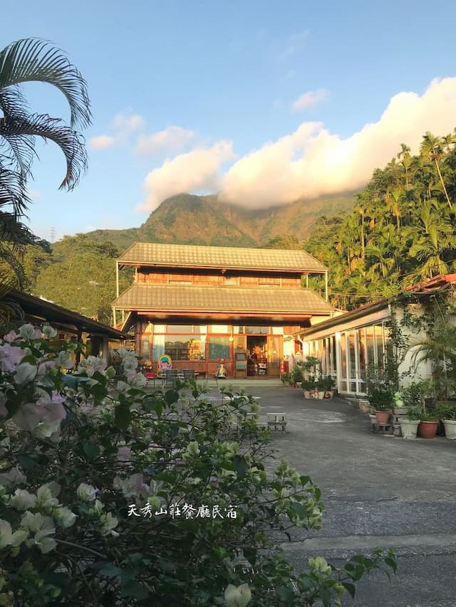 Tianxiu Villa B & B restaurant-Paternity pass four suites-5