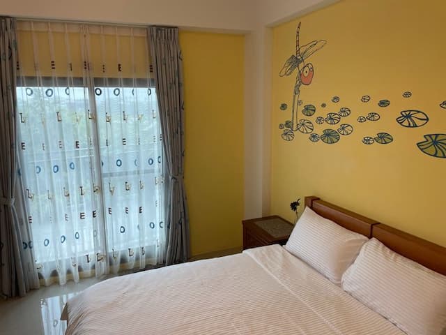 On the 8th-dragonfly-3