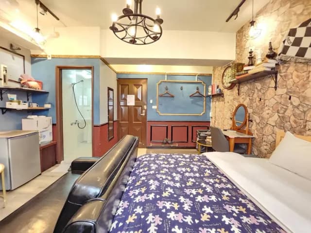 ❤一中安心租屋社❤有統編收據-大間4A雙人房【需走1層樓梯】●窗戶面向住宿區露天走廊-5