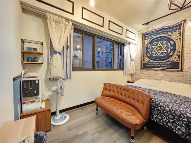 ❤一中安心租屋社❤有統編收據-大間4B雙人房【需走1層樓梯】●窗戶面向住宿區露天走廊-6