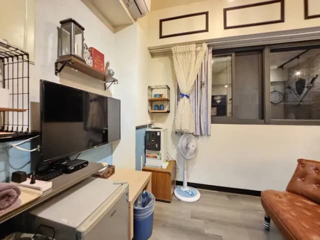 ❤一中安心租屋社❤有統編收據-大間4B雙人房【需走1層樓梯】●窗戶面向住宿區露天走廊-7