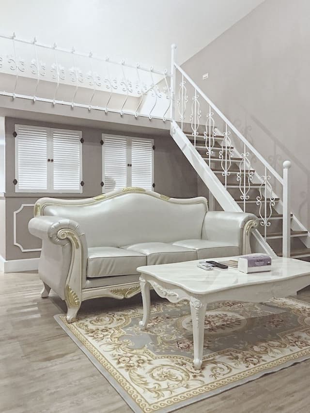 Dutch design space-Neoclassical quadruple room-4