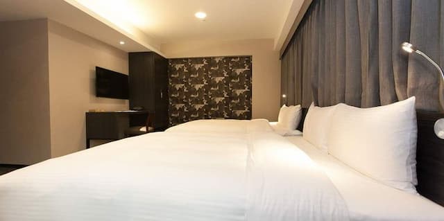 瑞德童話藝宿商旅 l 可選購溫泉房型-尊爵四人房-2