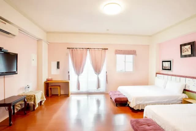 Strawberry Milk Bed and Breakfast-Strawberry milk / strawberry sweetheart 4-bedroom-2
