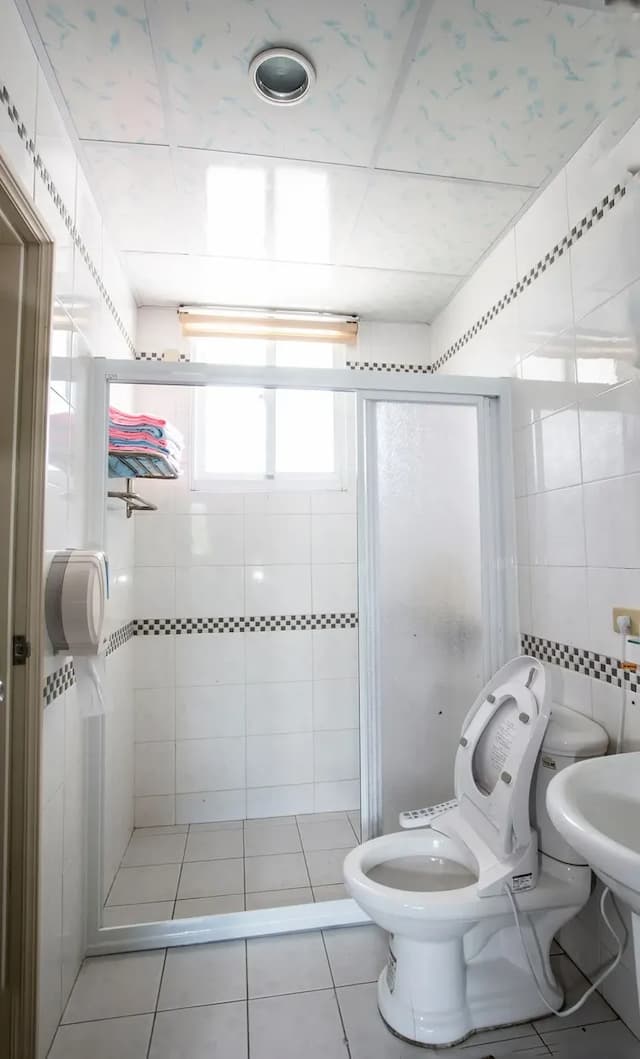 Strawberry Milk Bed and Breakfast-Strawberry a lot of 6 room-4